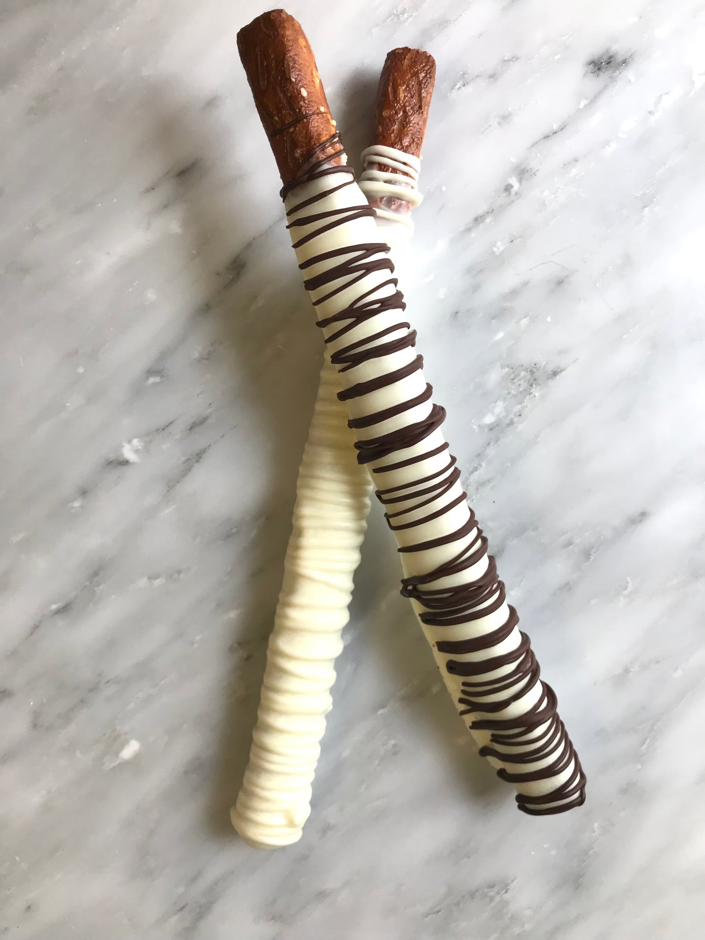Pretzel Rod Favors